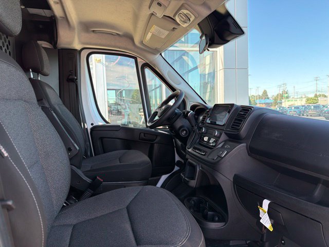 Used 2025 RAM ProMaster 2500 w/ U-Haul Equipment Group FWD image 24