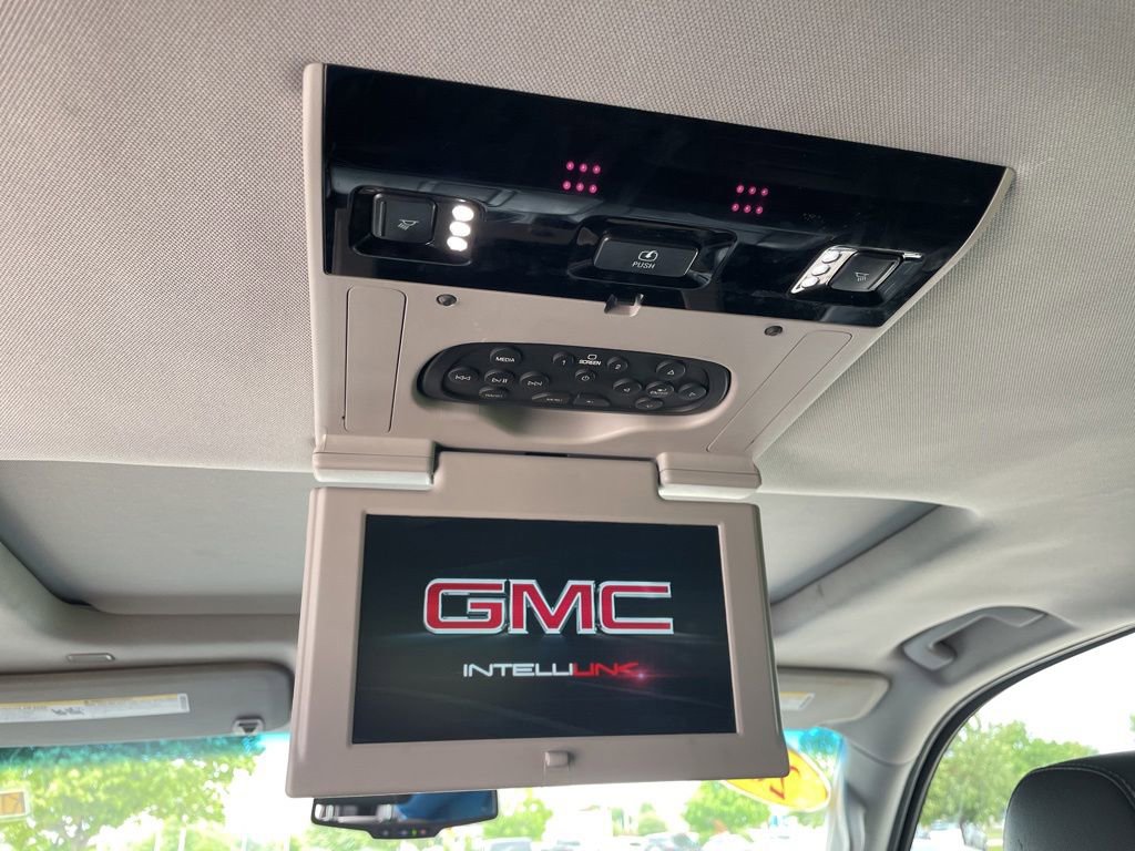 Used 2018 GMC Yukon XL SLT w/ Open Road Package AWD/4WD image 15