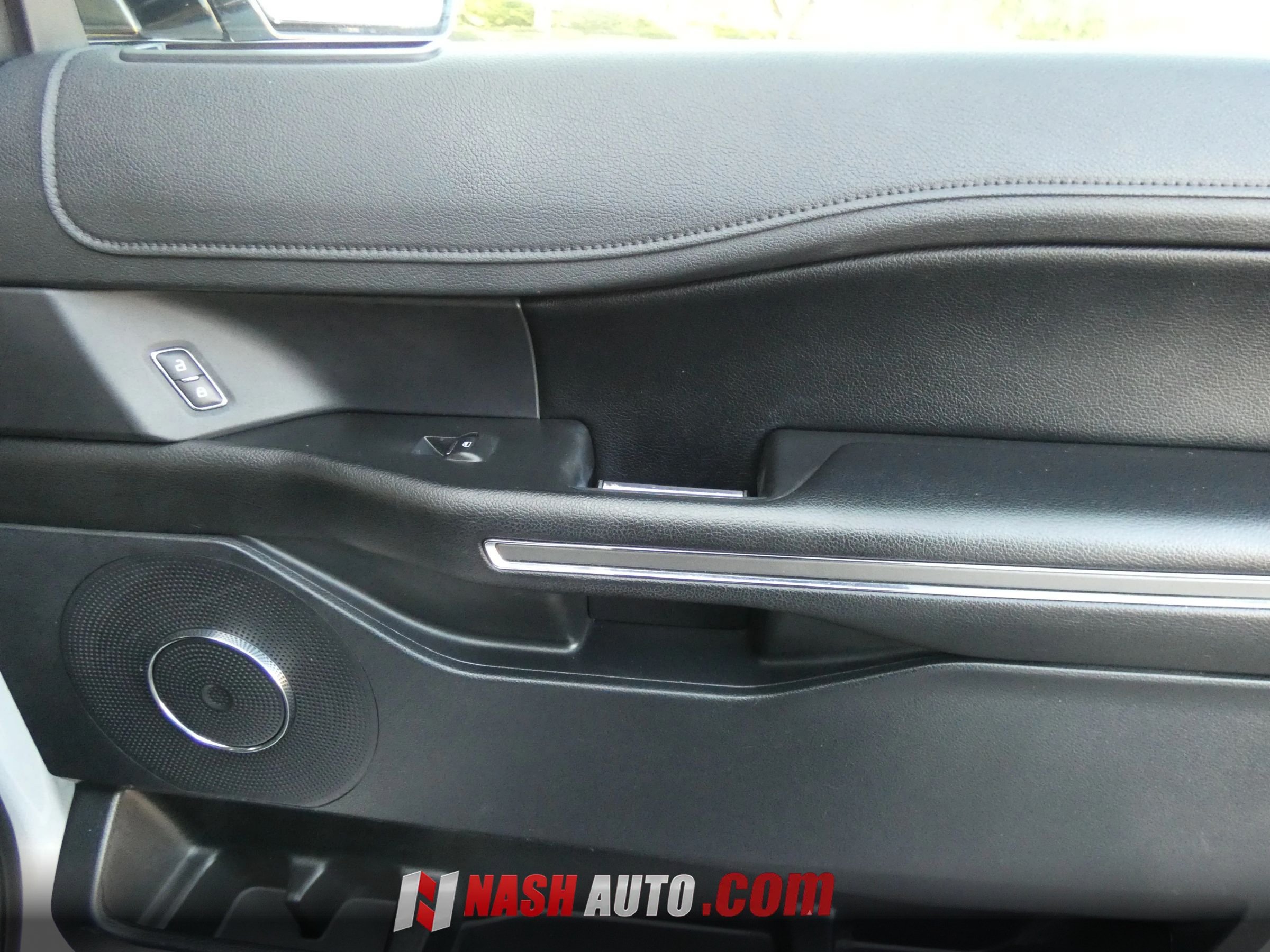 Used 2020 Ford Expedition Max XLT w/ Equipment Group 202A RWD image 38