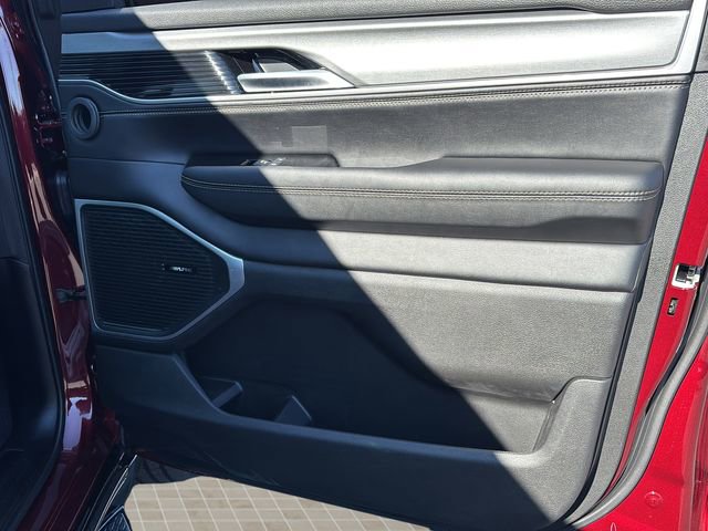 New 2026 Jeep Grand Wagoneer 4WD image 38