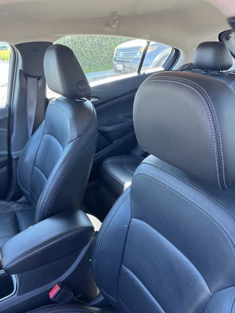 Used 2017 Chevrolet Cruze Premier image 11