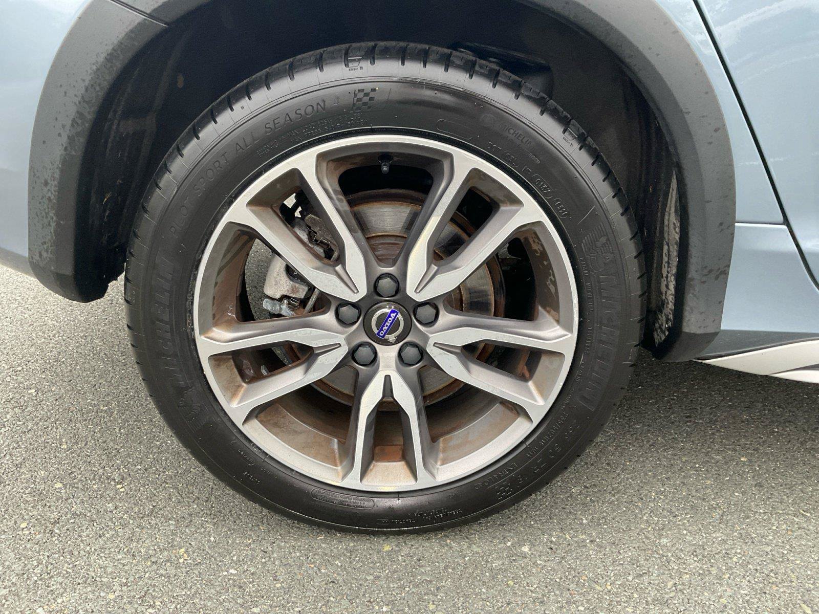 Used 2018 Volvo V60 T5 Cross Country AWD/4WD image 16