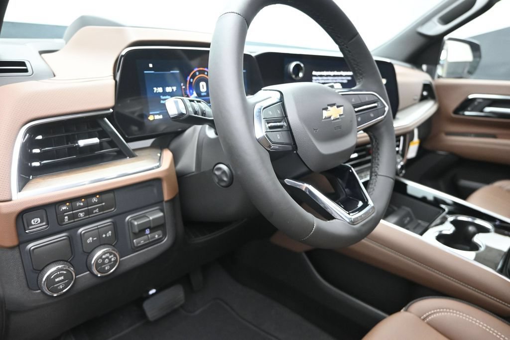 New 2026 Chevrolet Suburban High Country RWD image 12