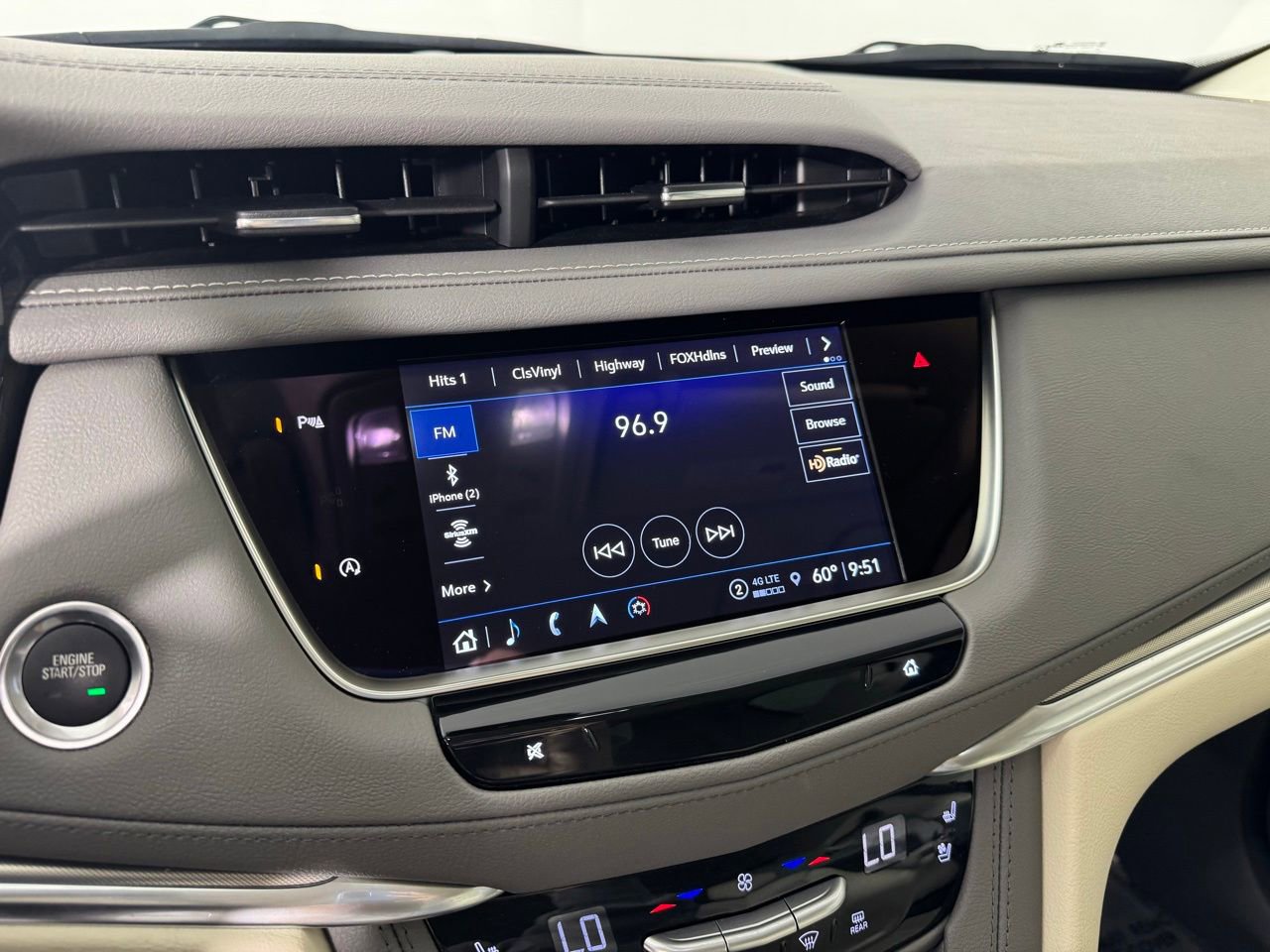 Used 2025 Cadillac XT5 Premium Luxury FWD image 22