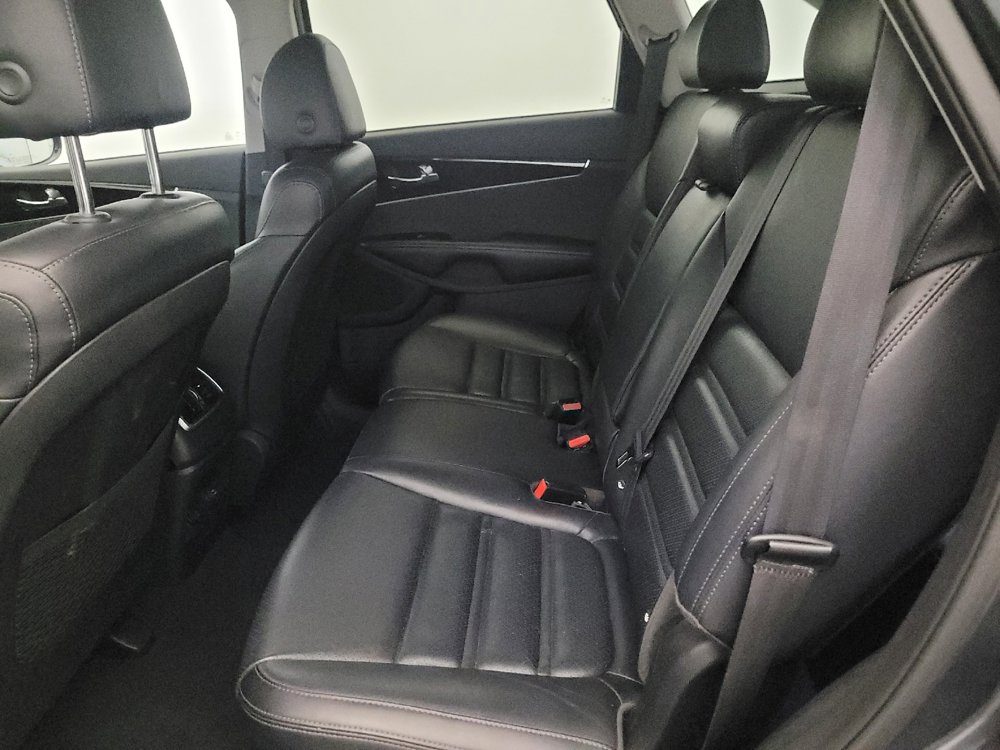 Used 2020 Kia Sorento EX AWD/4WD image 18