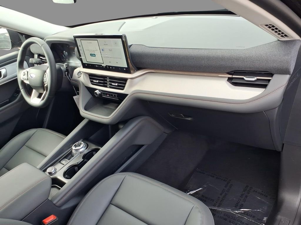 New 2026 Ford Explorer Active image 12