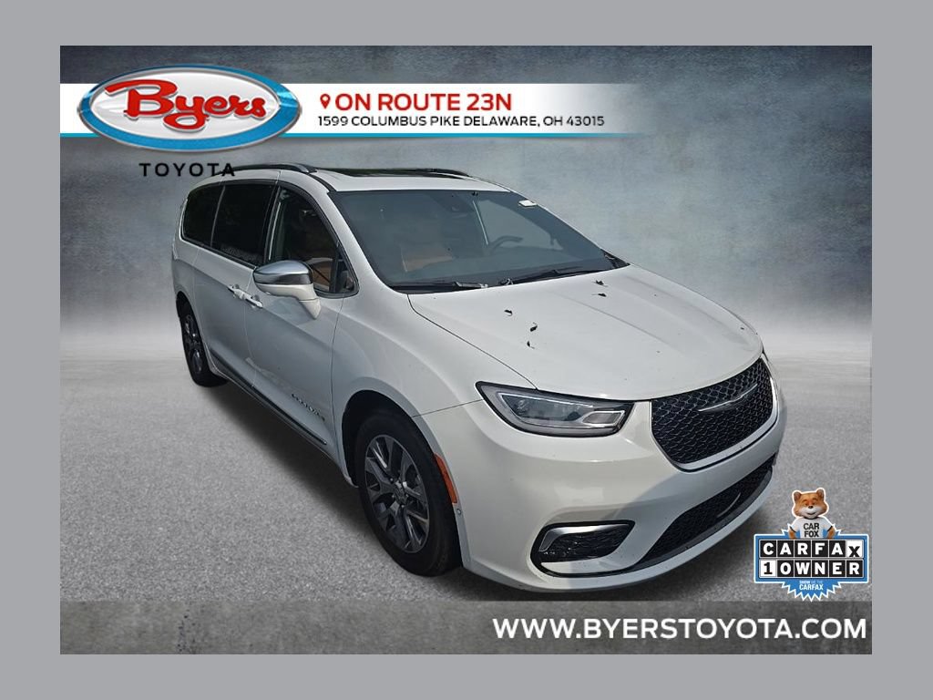 Used 2024 Chrysler Pacifica Pinnacle