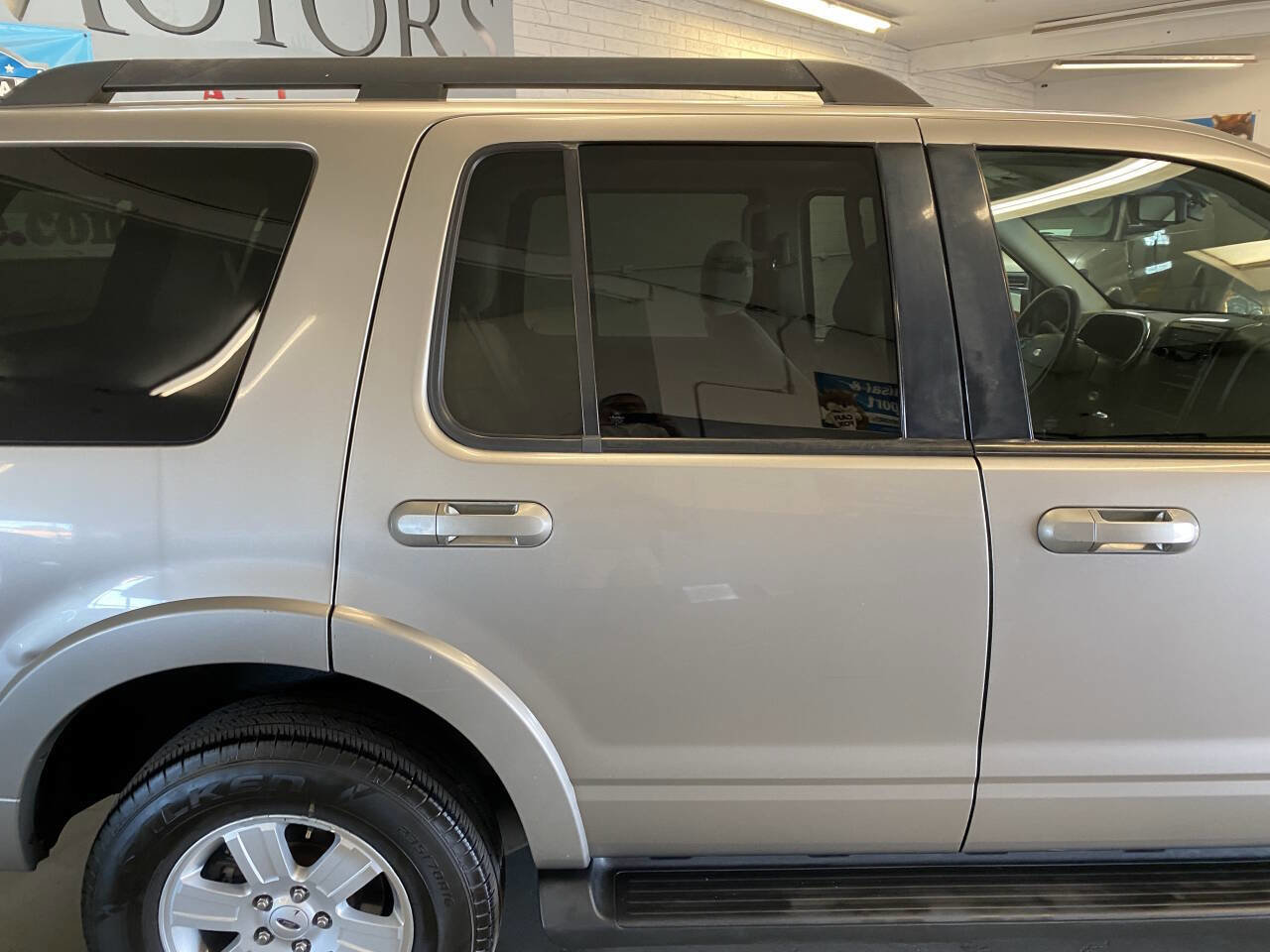 Used 2008 Ford Explorer XLT image 17