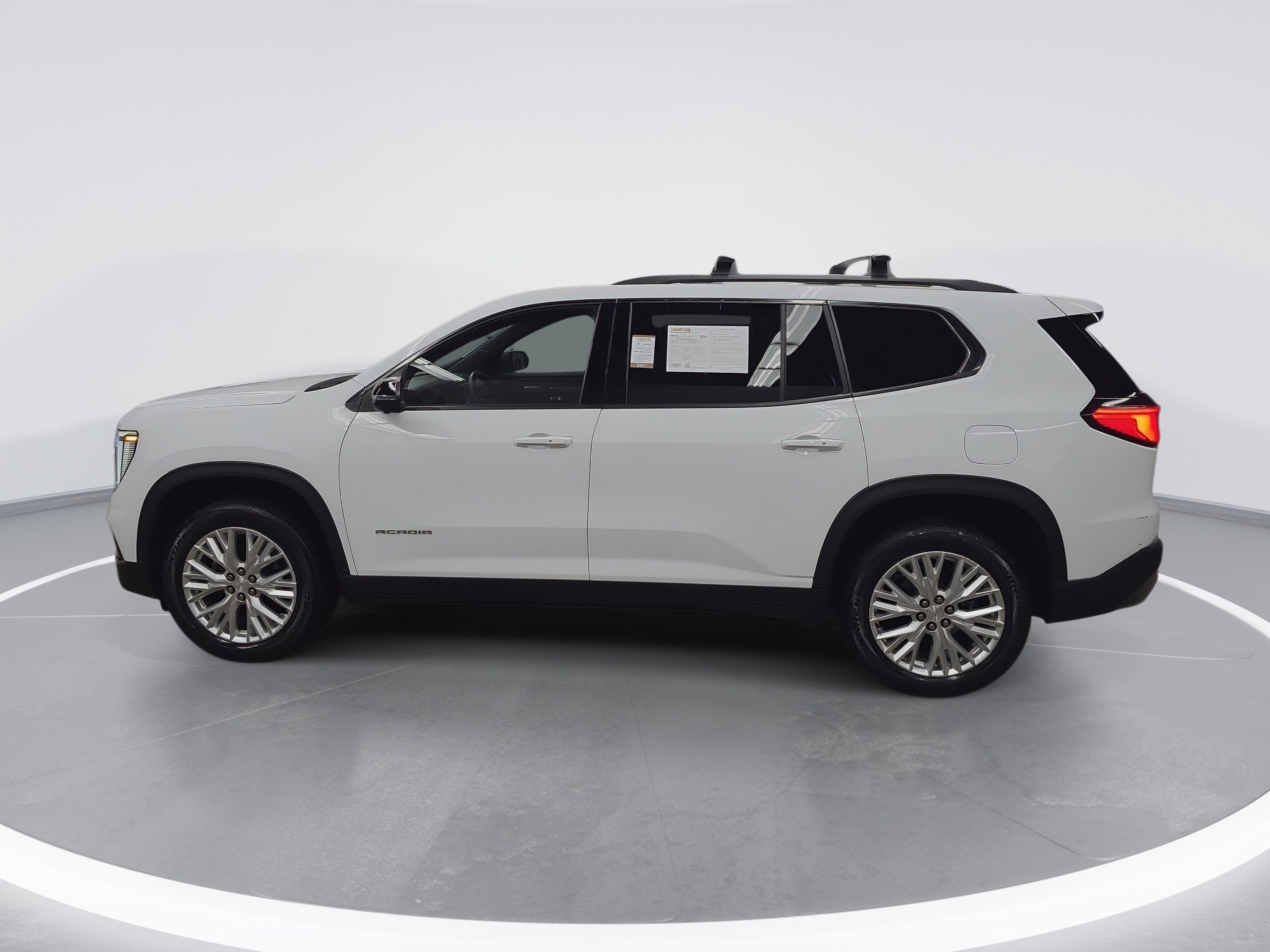 Used 2024 GMC Acadia Elevation FWD image 6