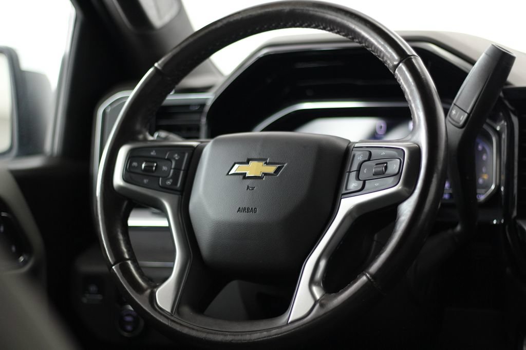 Used 2023 Chevrolet Silverado 1500 LT AWD/4WD image 11