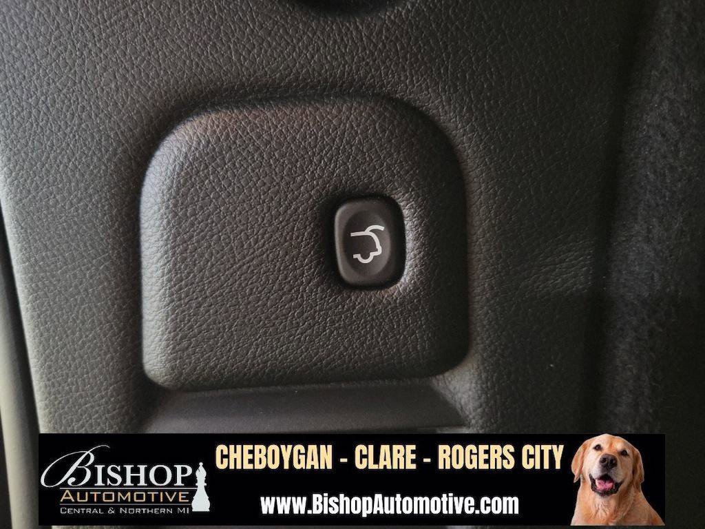 Used 2023 Dodge Durango GT image 30