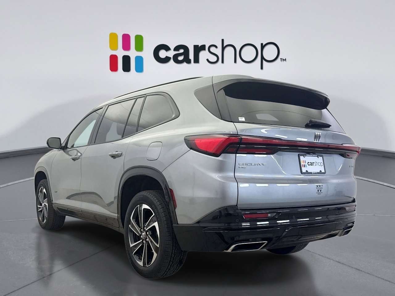 Used 2025 Buick Enclave Sport Touring image 3