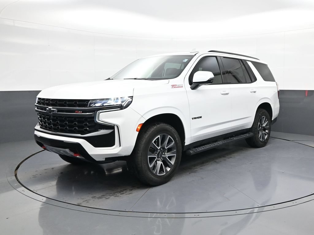 Used 2022 Chevrolet Tahoe Z71 w/ Luxury Package AWD/4WD image 3