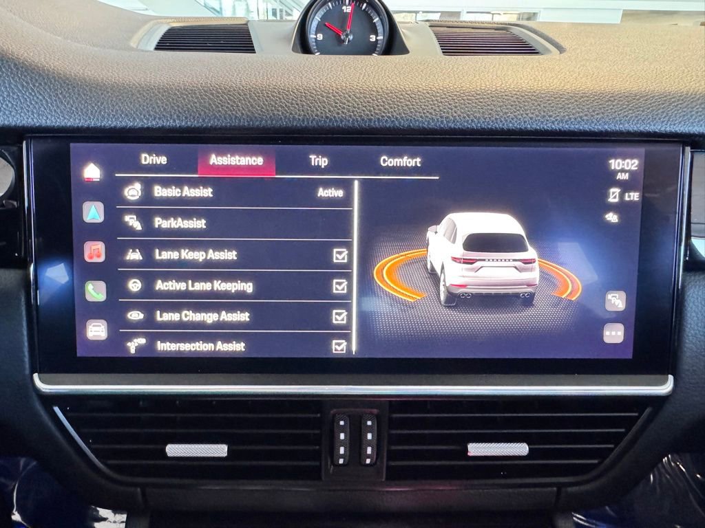 Used 2023 Porsche Cayenne Platinum Edition image 50