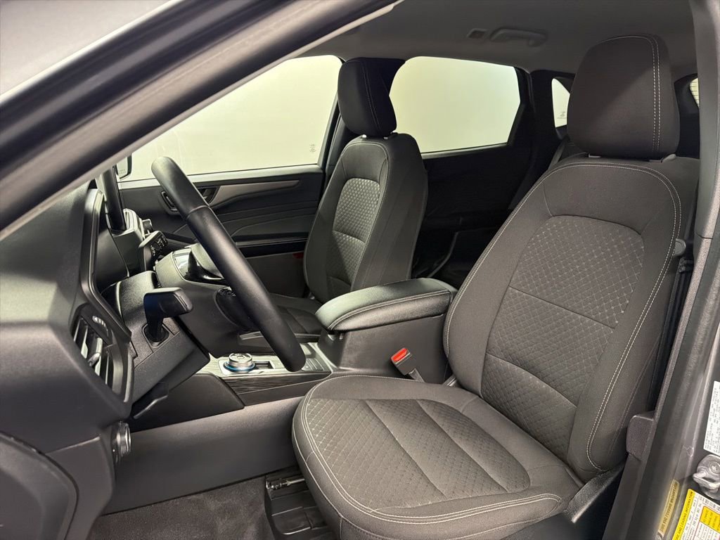 Certified 2024 Ford Escape Active w/ Cold Weather Package FWD image 27
