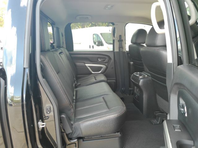 Used 2017 Nissan Titan SL RWD image 25