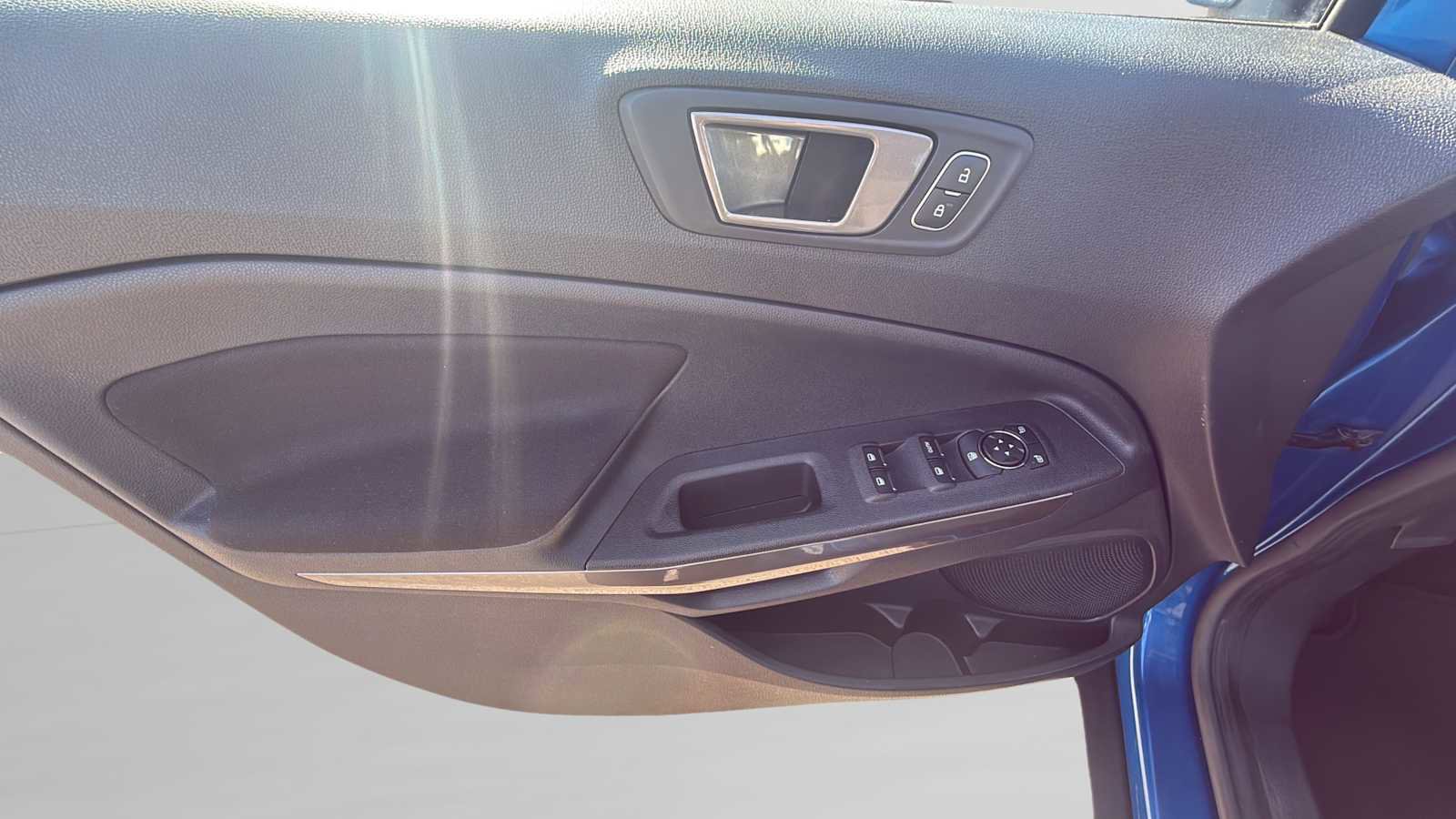 Used 2020 Ford EcoSport SE image 14