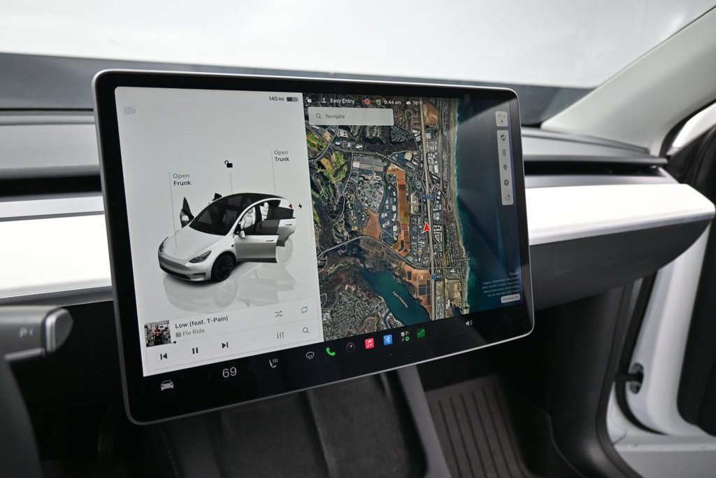 Used 2023 Tesla Model Y Long Range AWD/4WD image 11