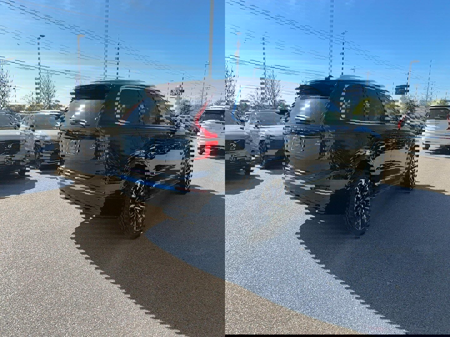 New 2026 Volvo XC90 T8 Plus w/ Protection Package Premier image 6