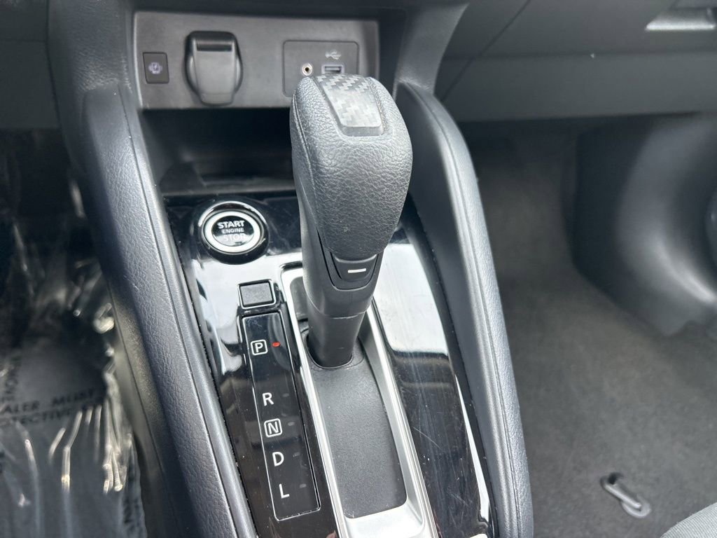Used 2025 Nissan Versa SV FWD image 22