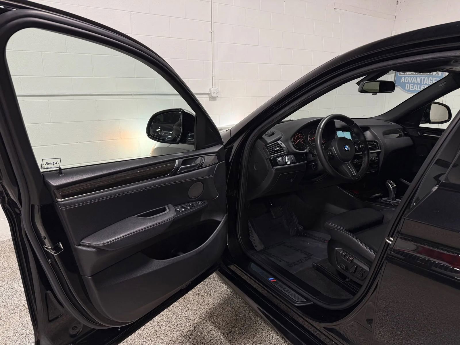 Used 2018 BMW X4 M40i image 9