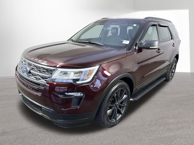 Used 2018 Ford Explorer XLT w/ Equipment Group 202A AWD/4WD image 24