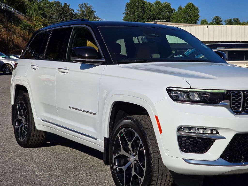 New 2025 Jeep Grand Cherokee Summit image 39