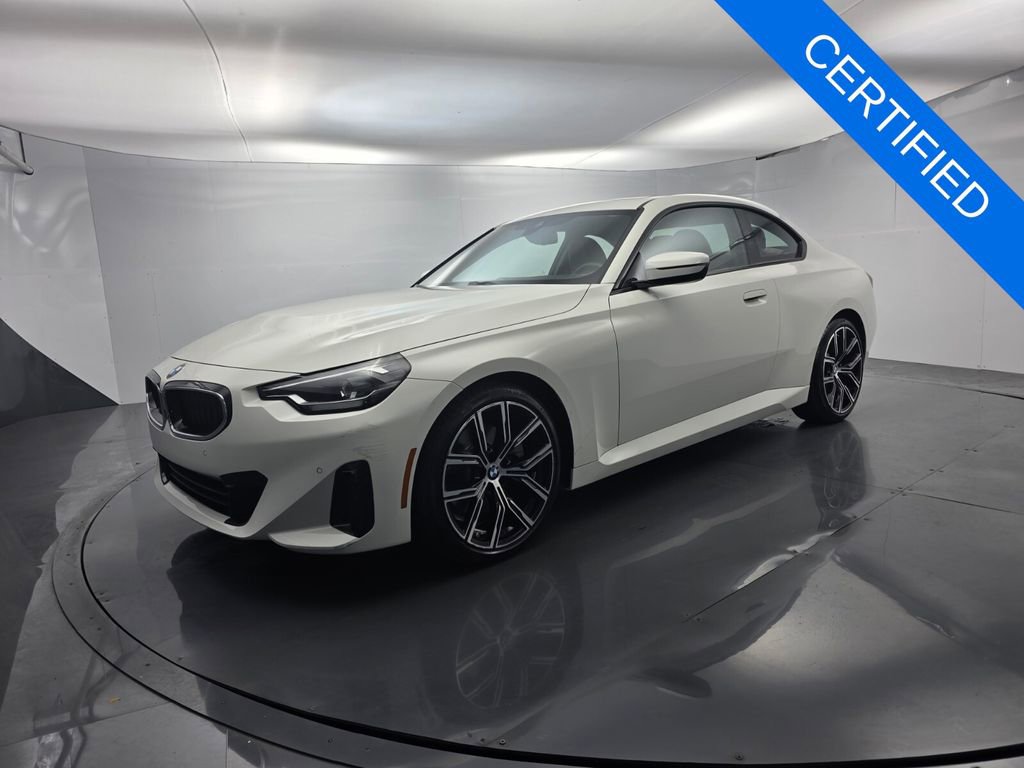 Used 2024 BMW 230i Coupe w/ Convenience Package RWD image 8