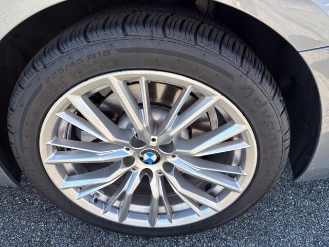 Used 2023 BMW 330i xDrive Sedan w/ Driving Assistance Package AWD/4WD image 12