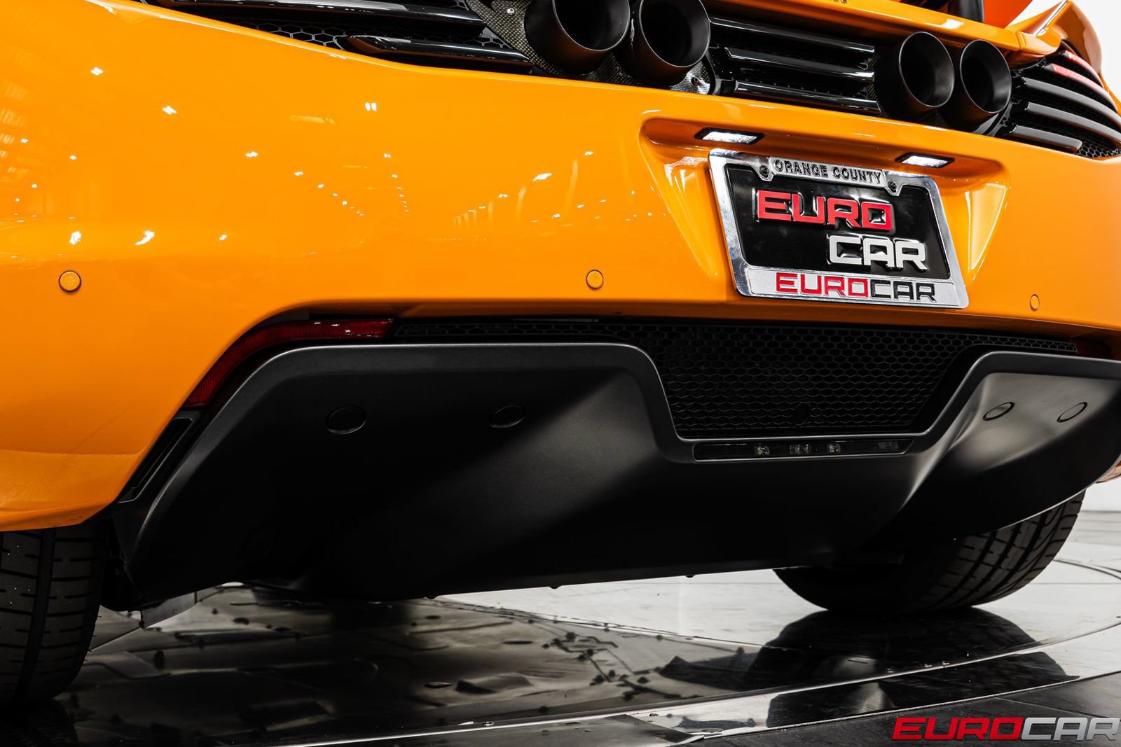 Used 2013 McLaren MP4-12C Spider RWD image 28