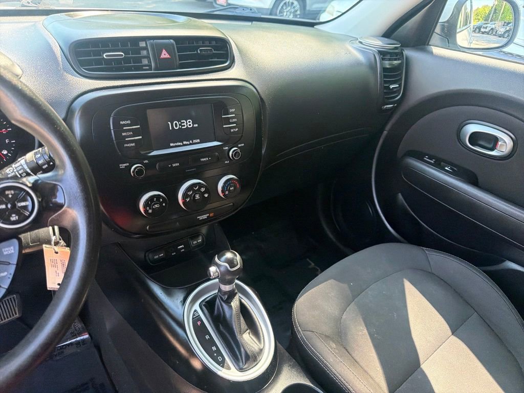 Used 2019 Kia Soul FWD image 16