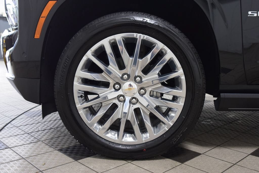 New 2026 Chevrolet Suburban High Country AWD/4WD image 29
