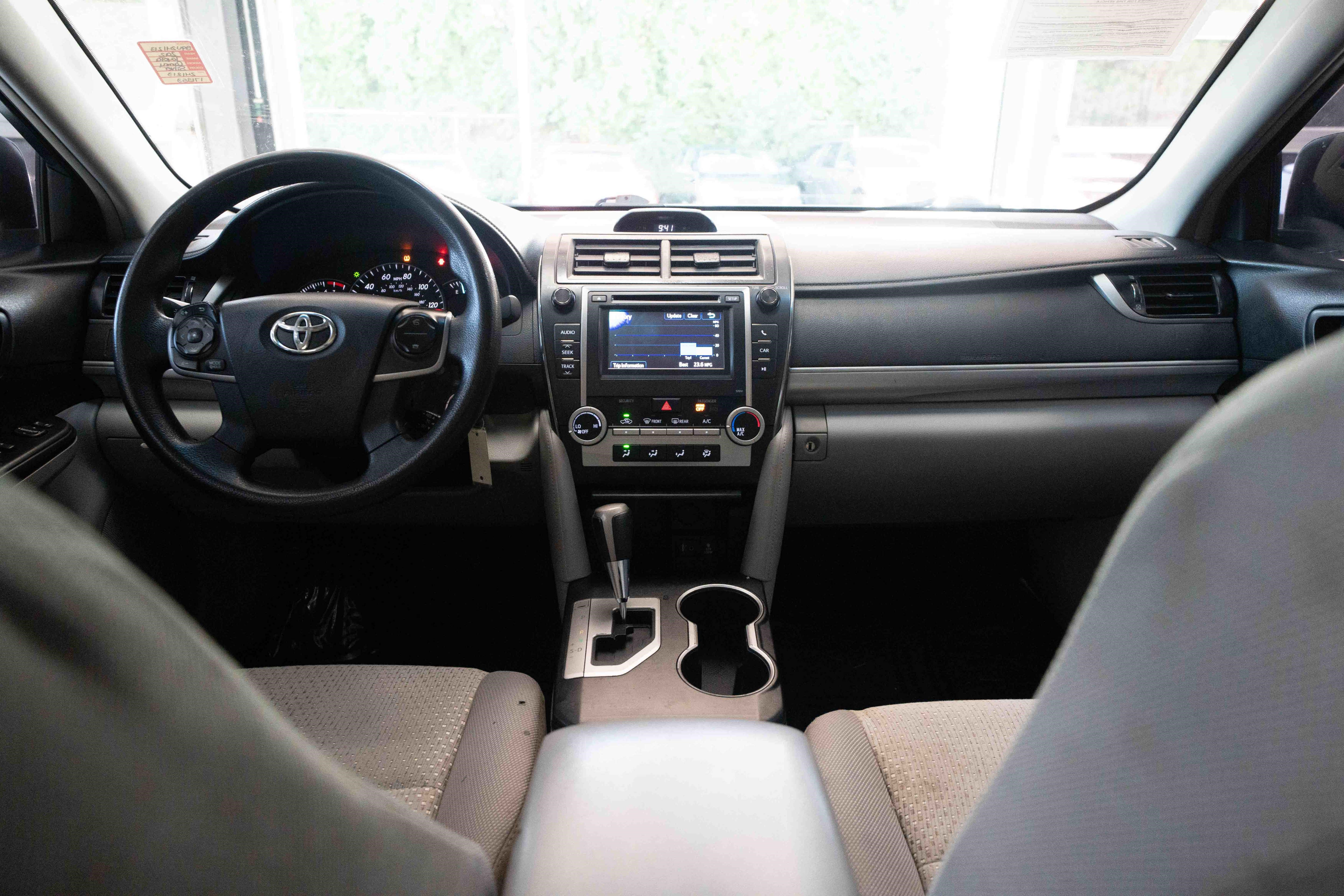 Used 2012 Toyota Camry LE FWD image 20