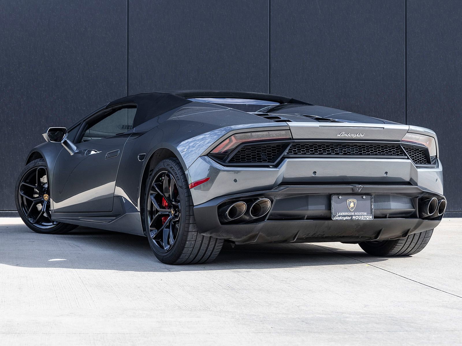 Used 2019 Lamborghini Huracan LP 580-2 image 8