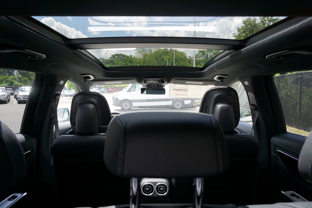 Certified 2025 Mercedes-Benz GLC 300 4MATIC image 76