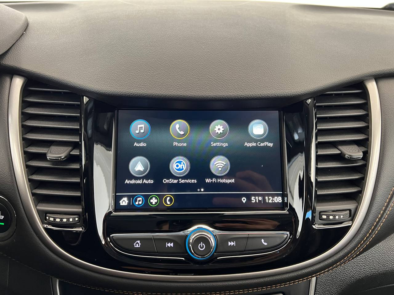 Used 2019 Chevrolet Trax LT w/ LT Convenience Package image 19