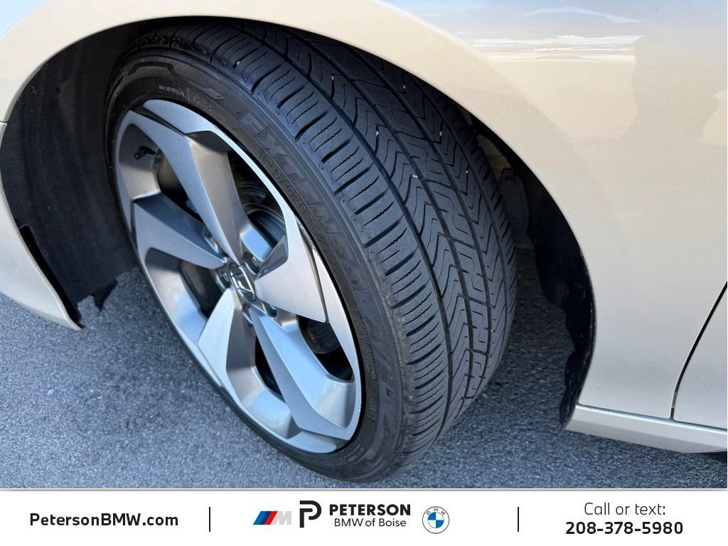 Used 2018 Honda Accord Touring image 31