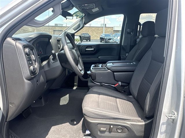Certified 2022 Chevrolet Silverado 1500 Custom Trail Boss w/ LPO, Dark Essentials Package AWD/4WD image 18