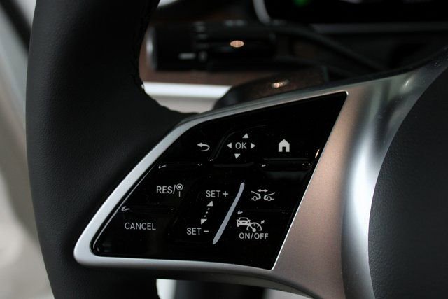 New 2025 Mercedes-Benz C 300 4MATIC Sedan image 19