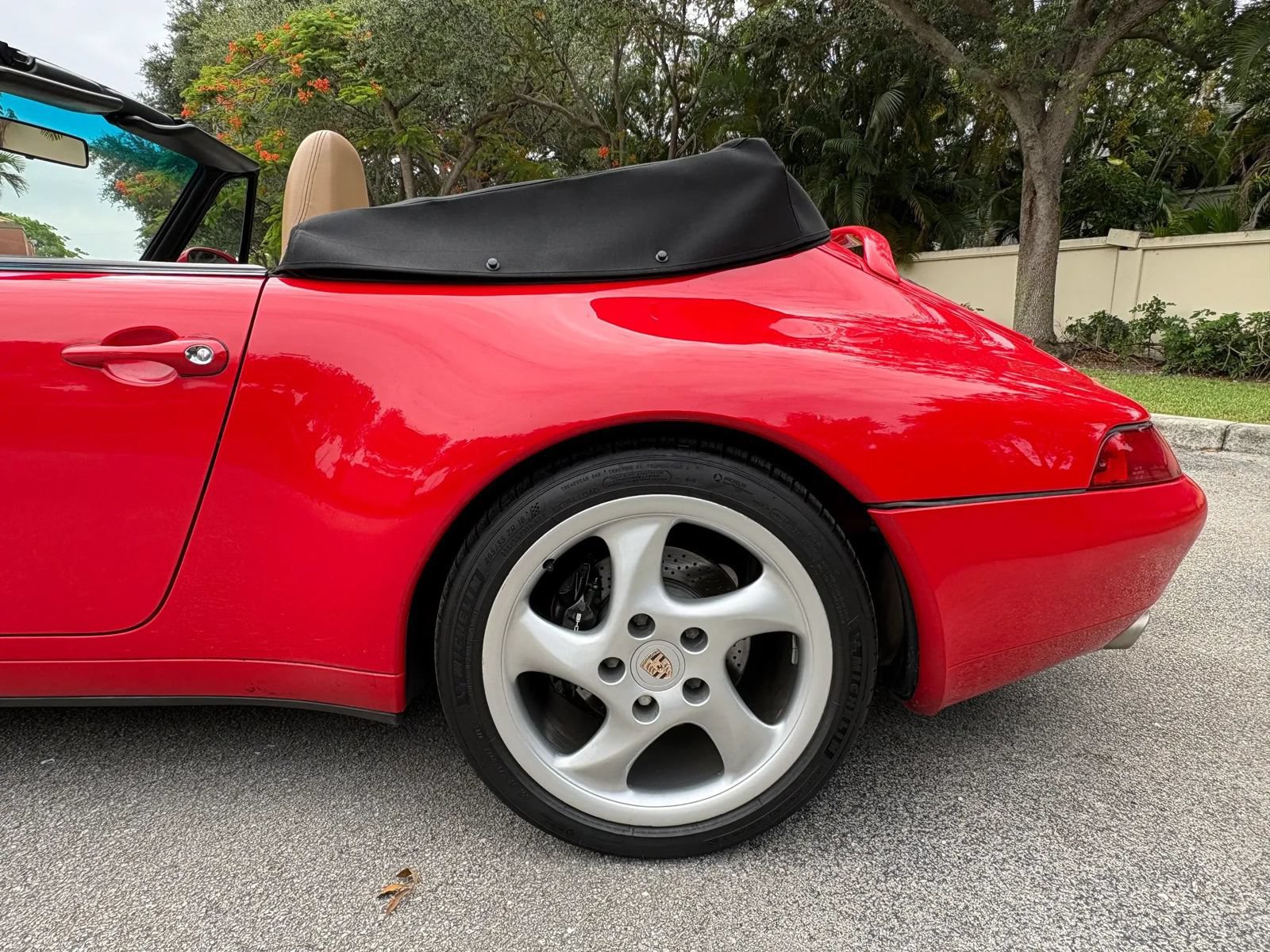 Used 1998 Porsche 911 Cabriolet image 20