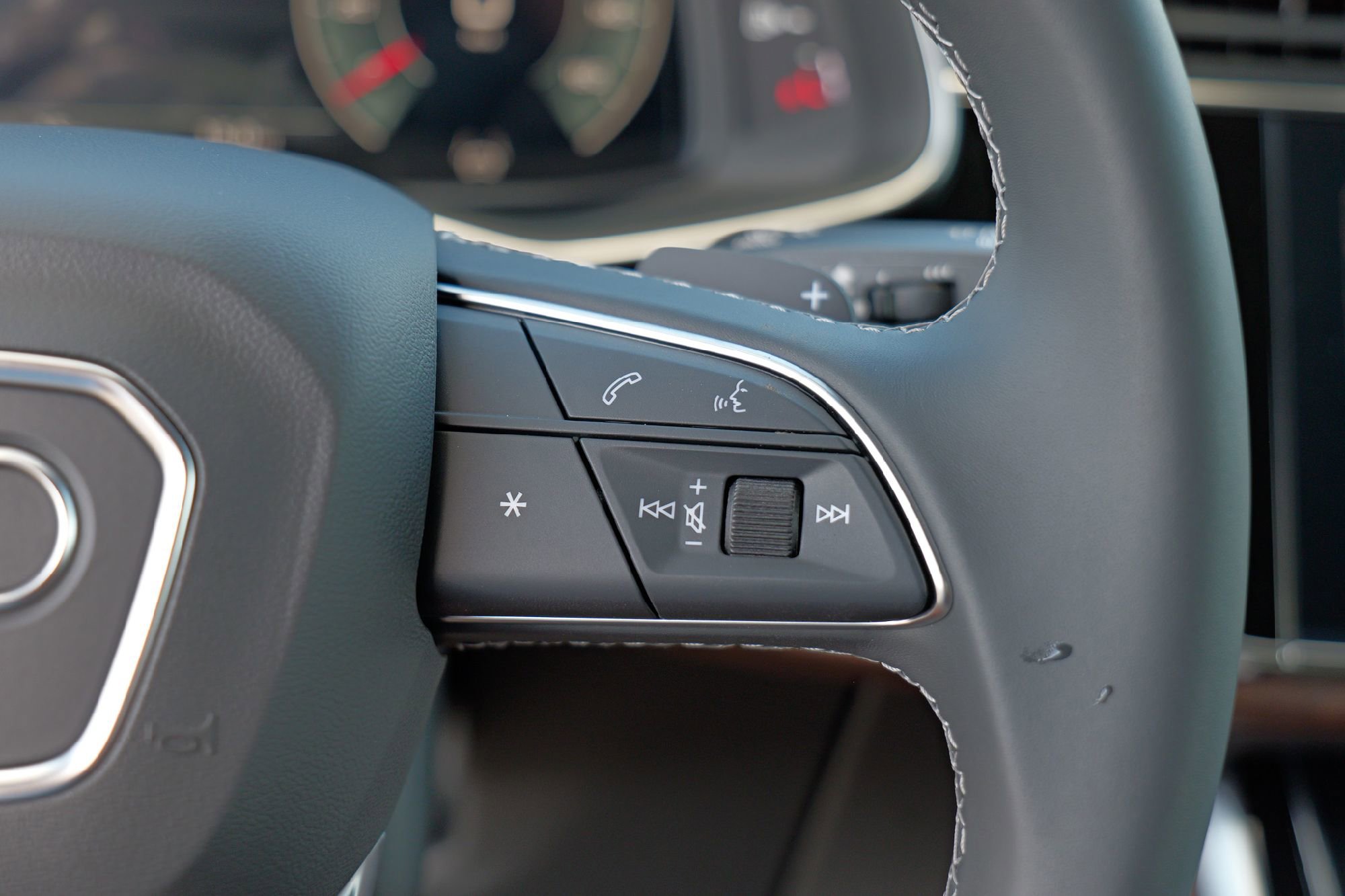 New 2026 Audi Q8 Prestige image 13