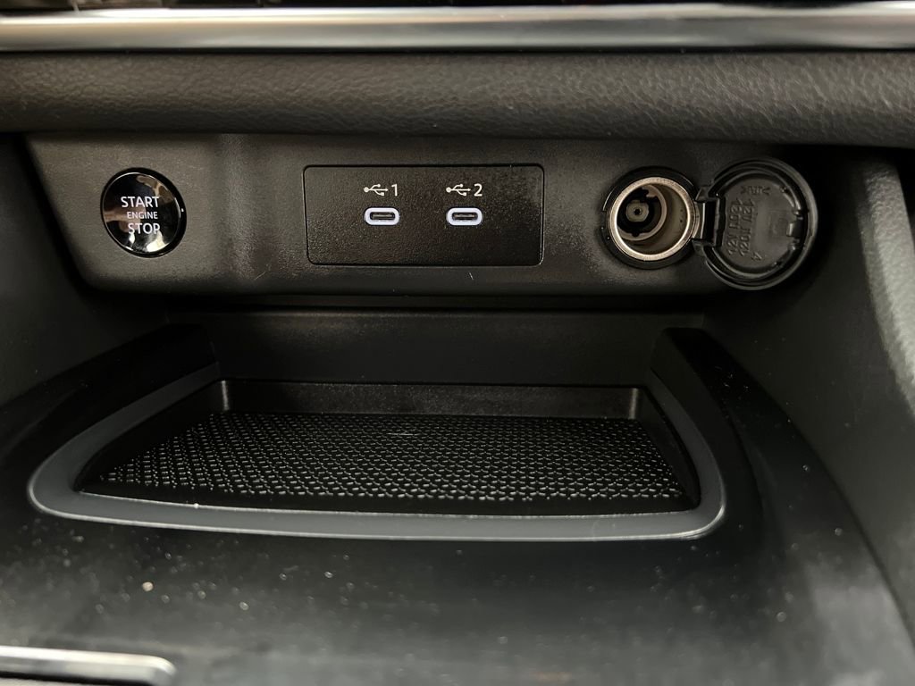 Used 2025 Nissan Rogue SV image 44