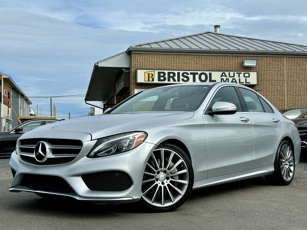 Used 2015 Mercedes-Benz C 300 Sedan image 31