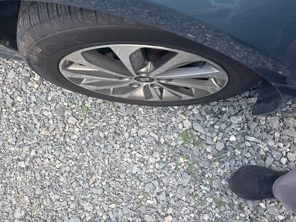 Used 2015 Hyundai Sonata Sport w/ Option Group 04 FWD image 4