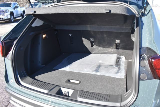 New 2026 Chevrolet Trax LT w/ Sunroof Package image 17