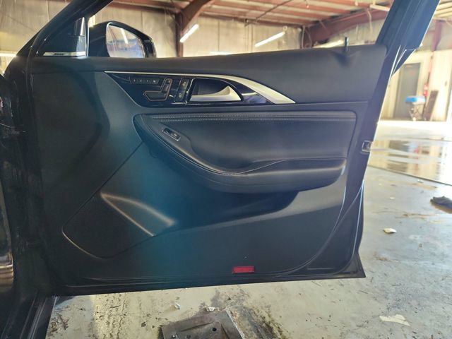 Used 2018 INFINITI QX30 Premium w/ Cargo Package image 21