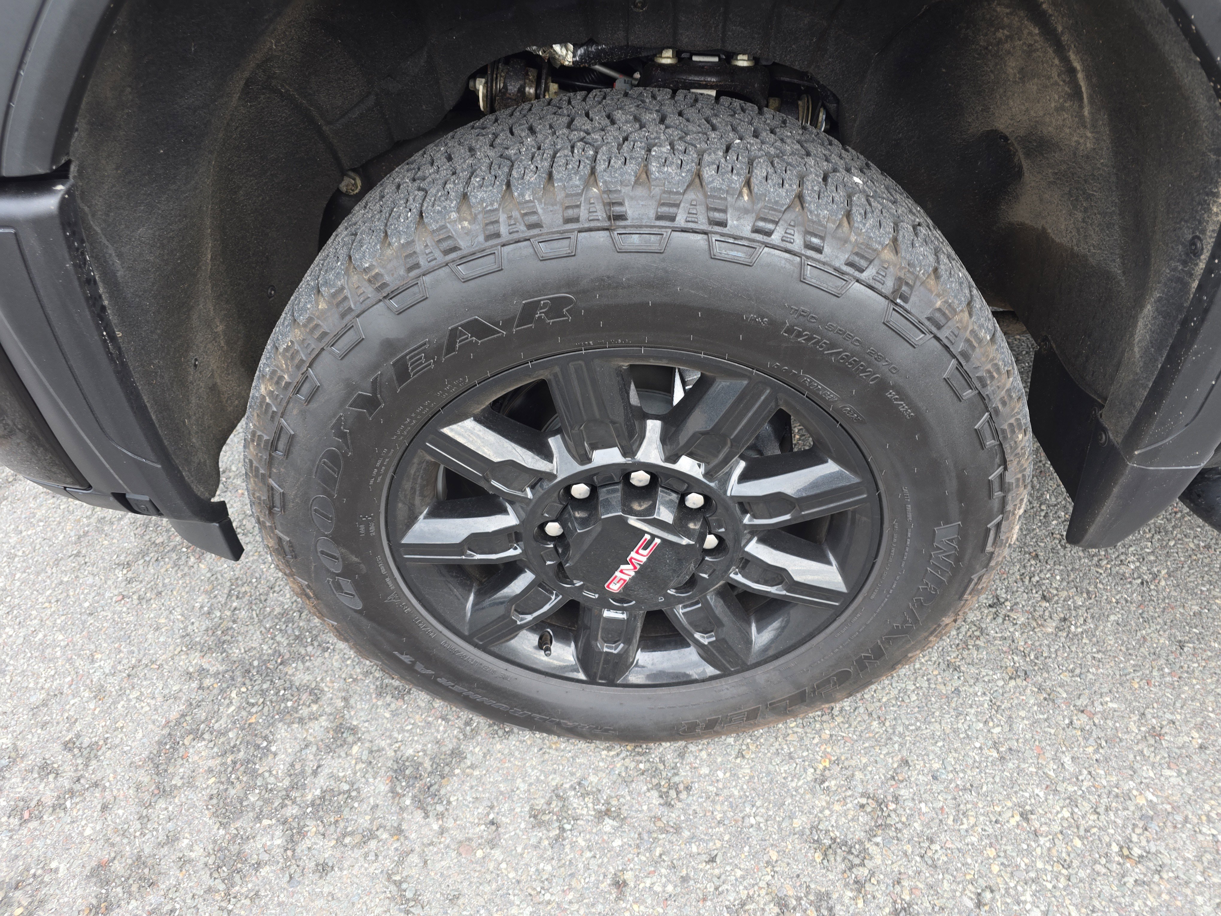 Used 2025 GMC Sierra 2500 AT4 AWD/4WD image 11