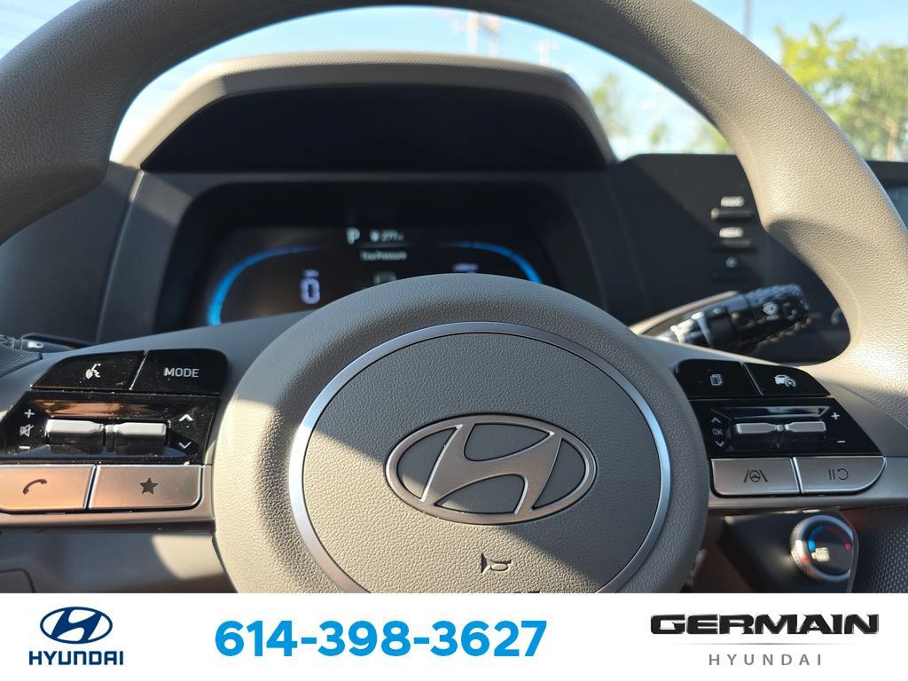 Certified 2026 Hyundai Elantra SE FWD image 22