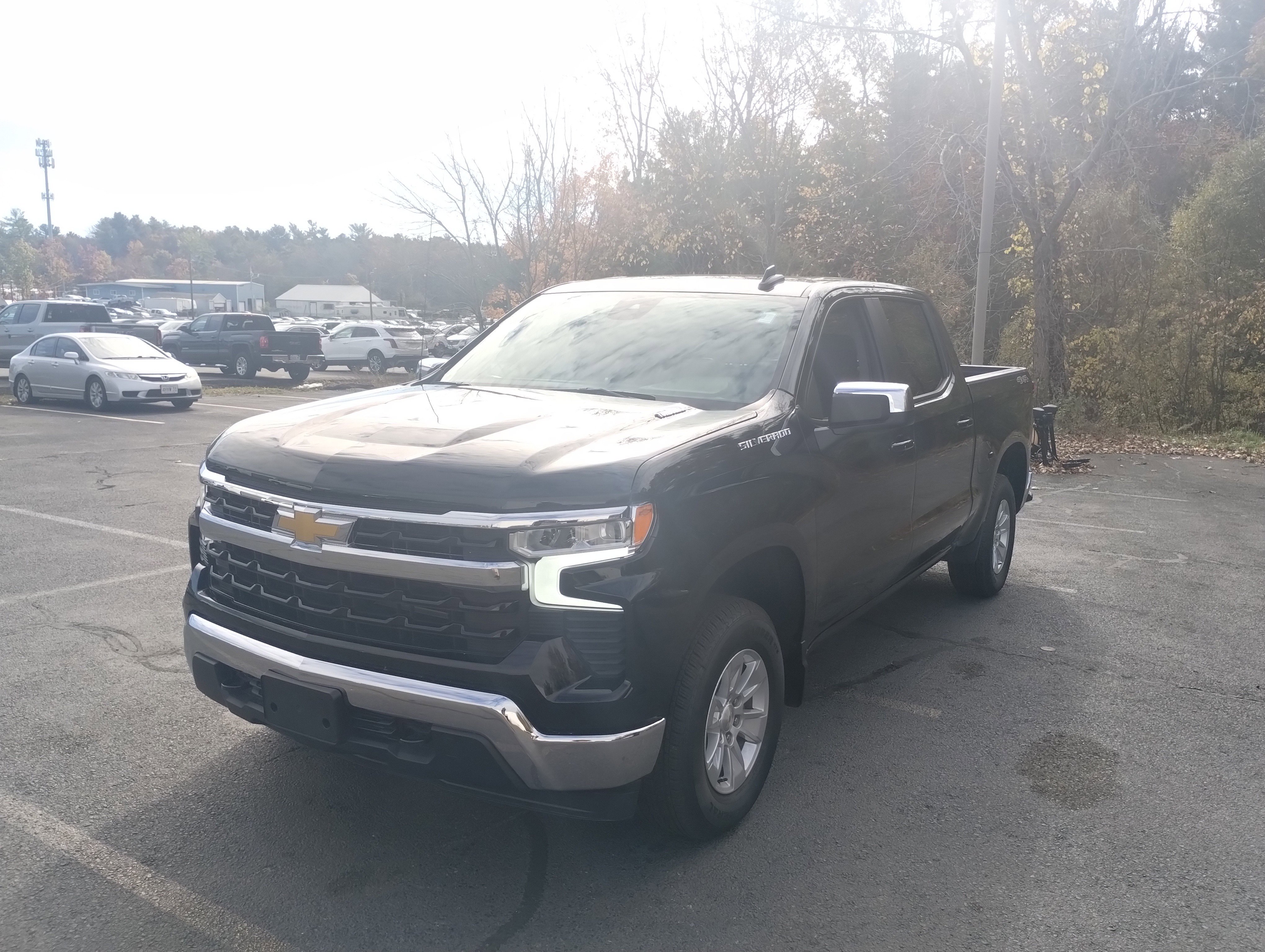 Used 2025 Chevrolet Silverado 1500 LT image 7