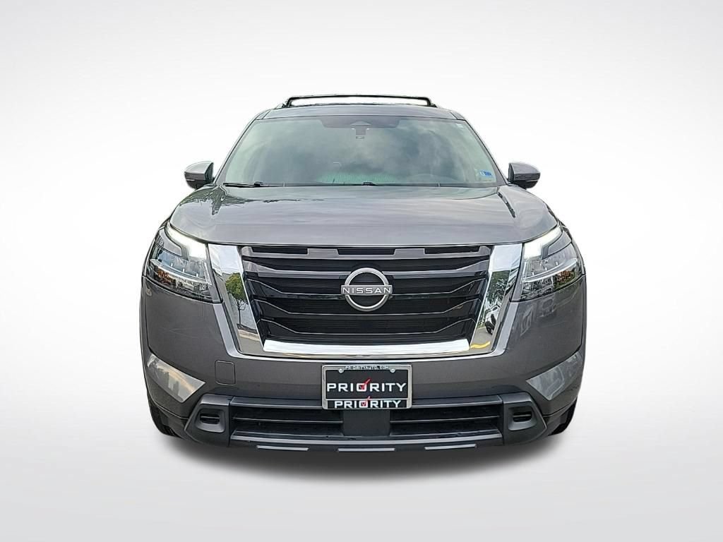 Used 2022 Nissan Pathfinder SV AWD/4WD image 6